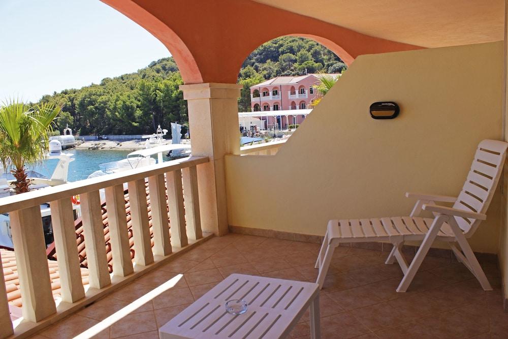 Marina Frapa Resort Rogoznica Exteriér fotografie