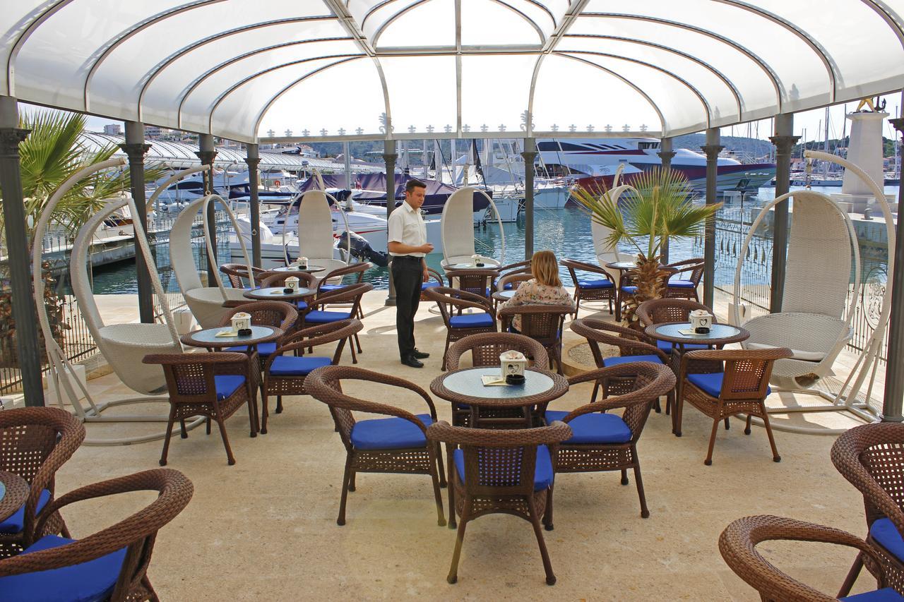 Marina Frapa Resort Rogoznica Exteriér fotografie